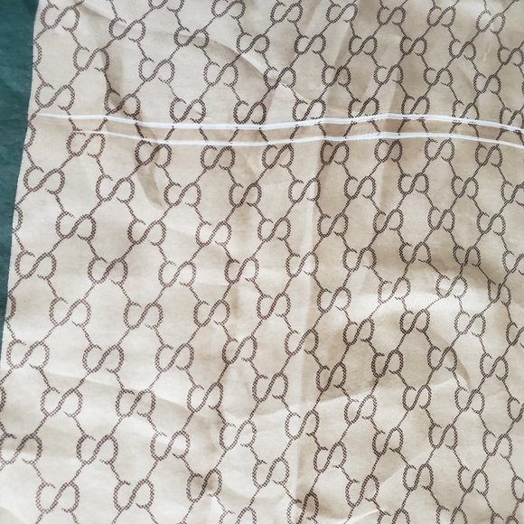 Scarf/ Wrap - Picture 6 of 6